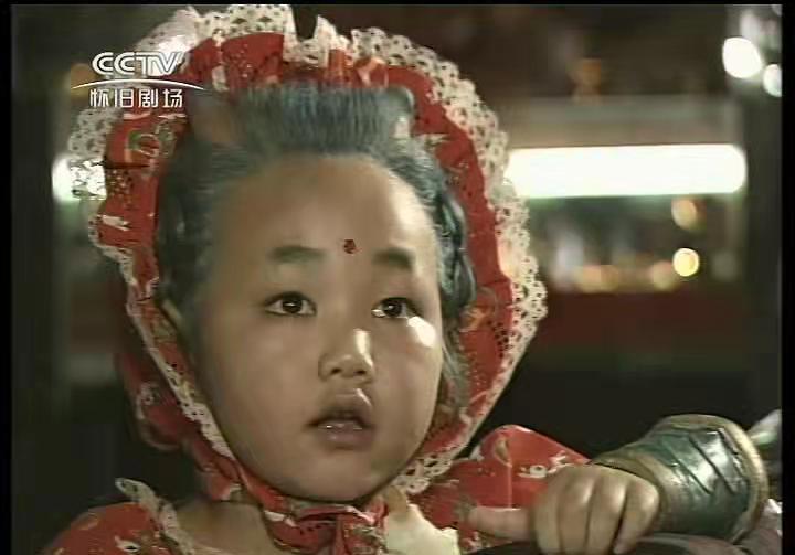 1992年的6月1日,由陈嘉男,江以桢主演的神话电视剧《小龙人》在中央