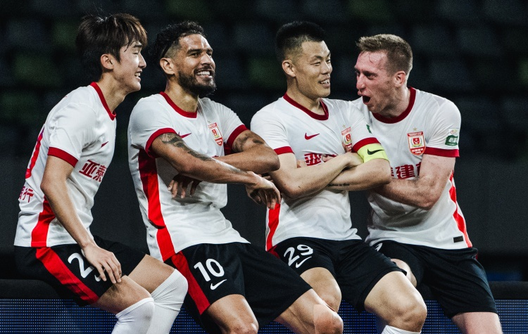 长春亚泰5外援洗牌：西普里安复出，贝里奇下放，萨拉萨尔就位