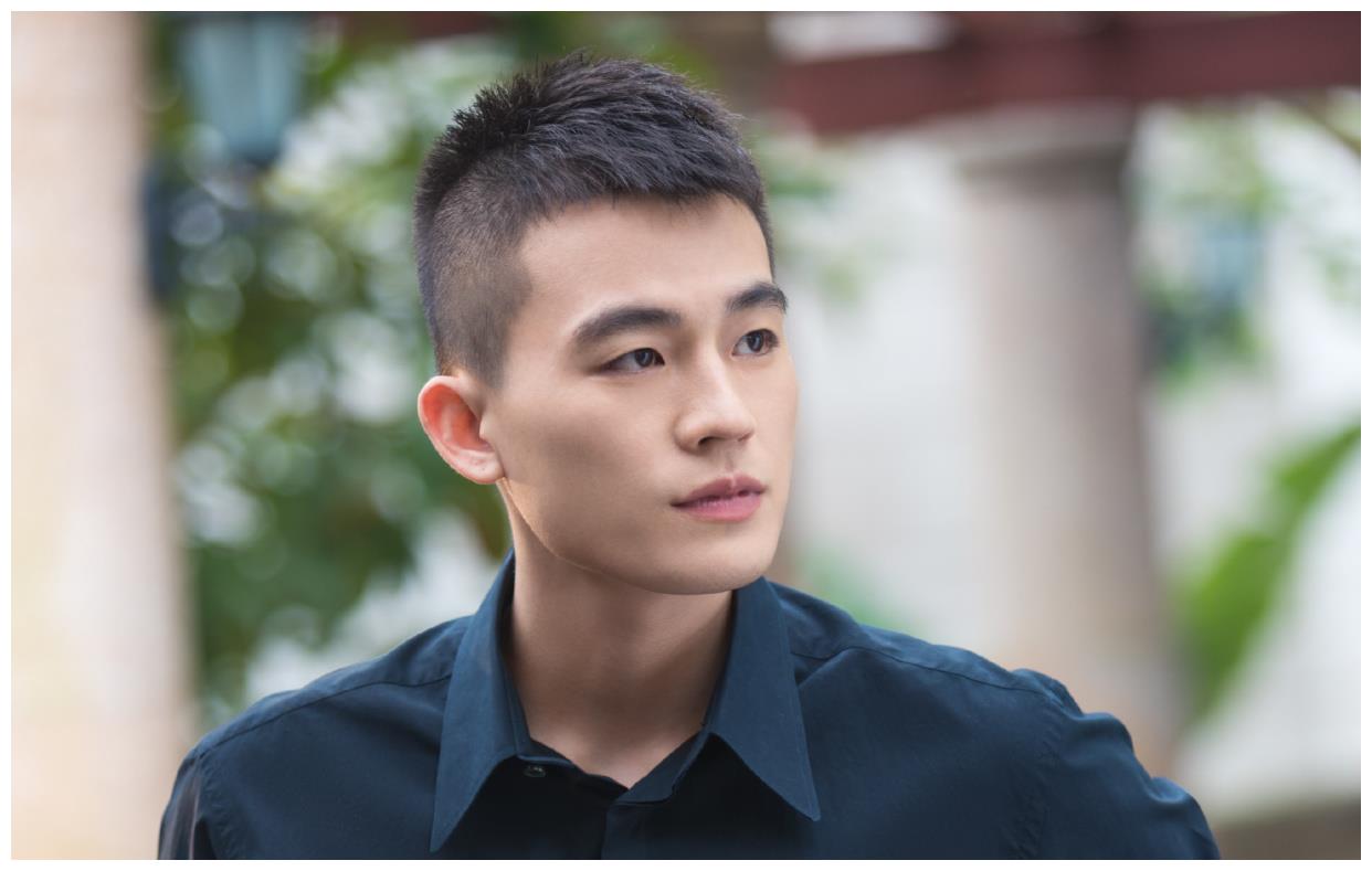 活久见,凭哭戏终于get颜值的男艺人,贴着胡子的欧豪也气质尽显