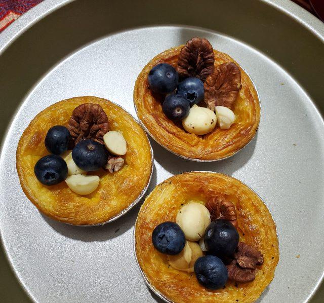 蓝莓坚果蛋挞杯,配上水果与坚果不一样的口感,下午茶来一波