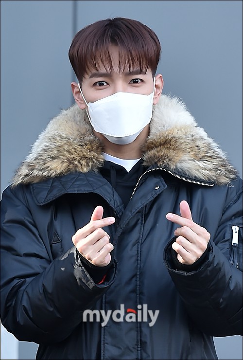 韩国男团astro2pm出演jtbc认识的大哥节目