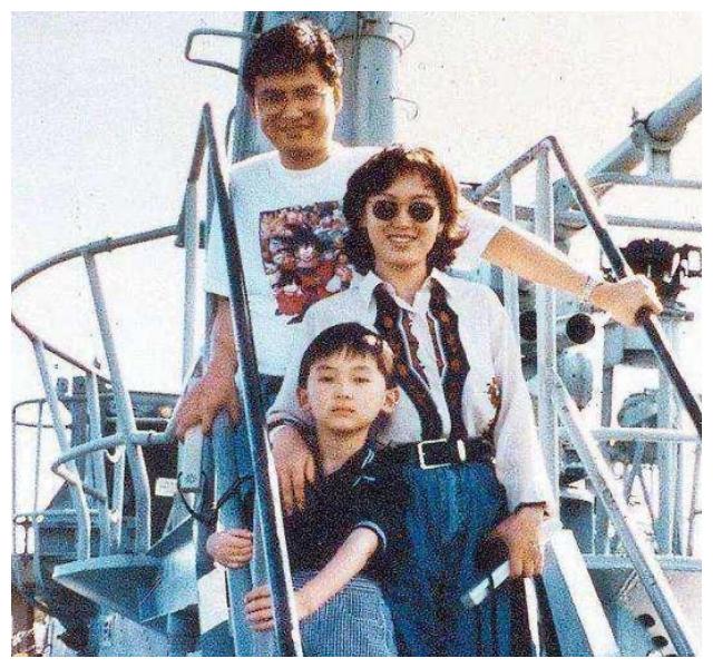 1998年陈秀雯被林国雄坑惨带着和尚卷走1000万