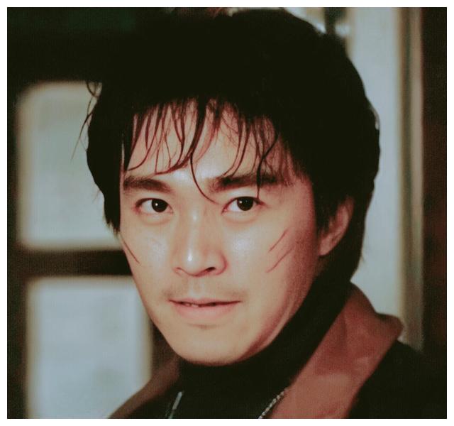 男生头像周星驰经典电影角色发光瞬间