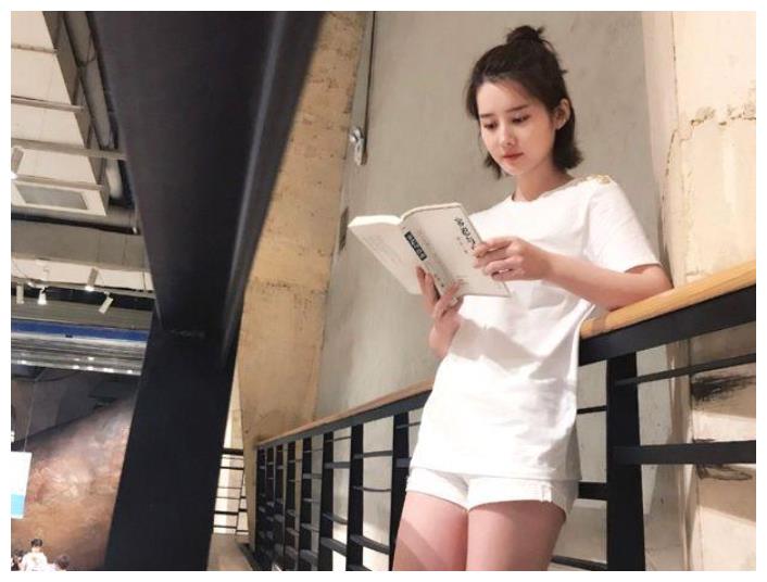 不知道对于景如洋这一位女艺人你们是怎么看的呢?