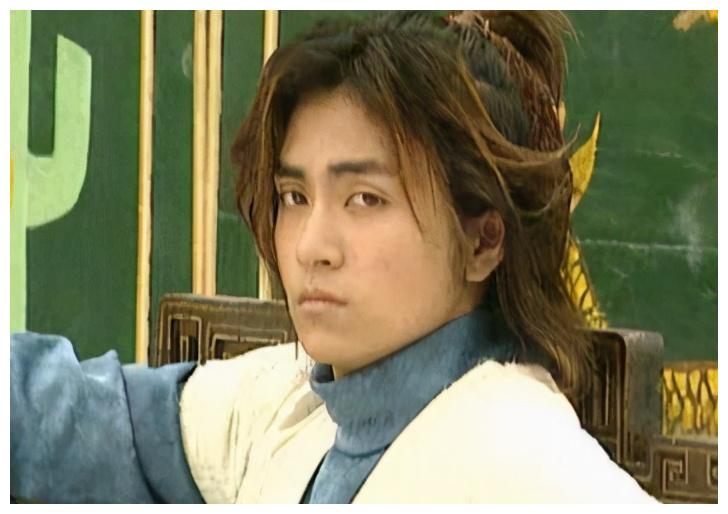 除了沈晓海,另一位"生不逢时"的演员便是"断浪"王翔弘,在2002年他与
