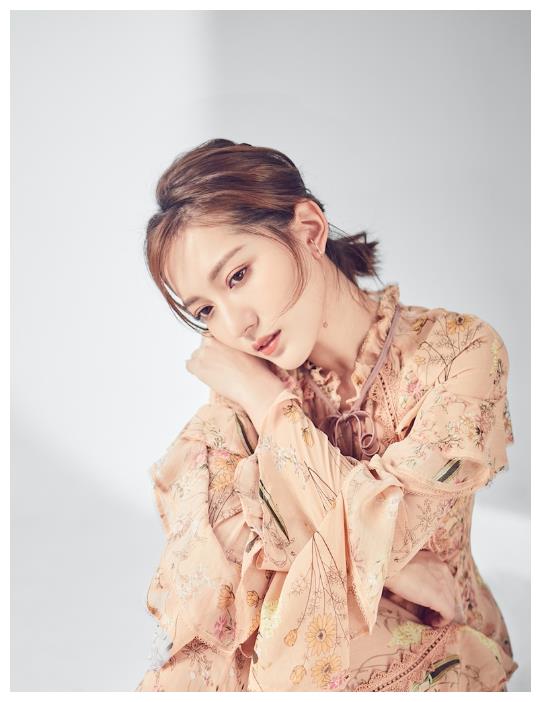 校花的贴身高从第一部到第四部你更喜欢哪一个女演员