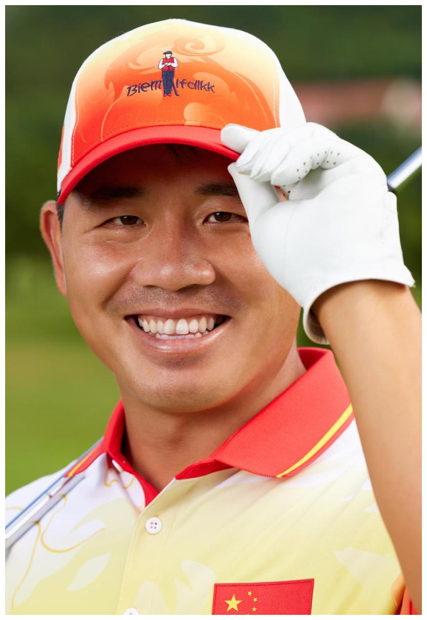 奥运会男子高尔夫落下帷幕中国选手吴阿顺穿五星战袍Ⅱ引关注