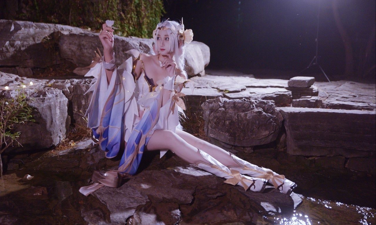 《王者荣耀》貂蝉cos play:这还原尺度又大又白_高清图集_新浪网