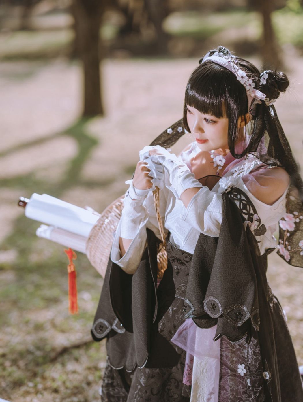 剑网3未烬花萝cos:月悬清秋引,关山魂梦长