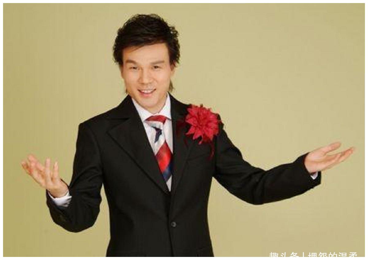 消失2年的李彬突然现身,自称得了一场大病,脸部浮肿到认不出__财经