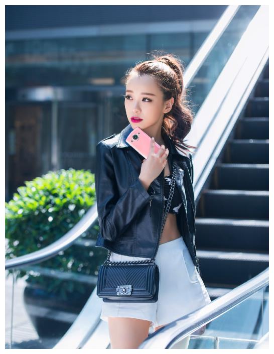 校花的贴身高从第一部到第四部你更喜欢哪一个女演员