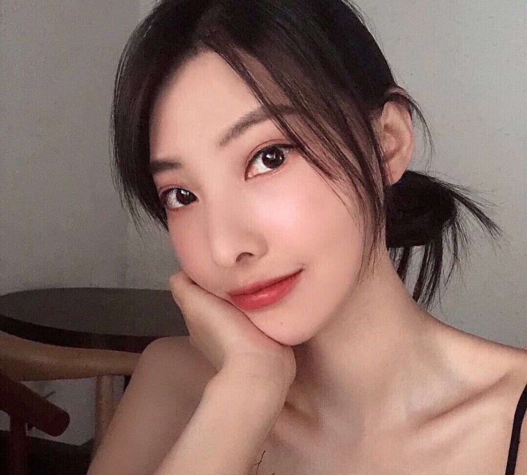 美女演员绝美写真流出 风格百变 风情万种 高清图集 新浪网