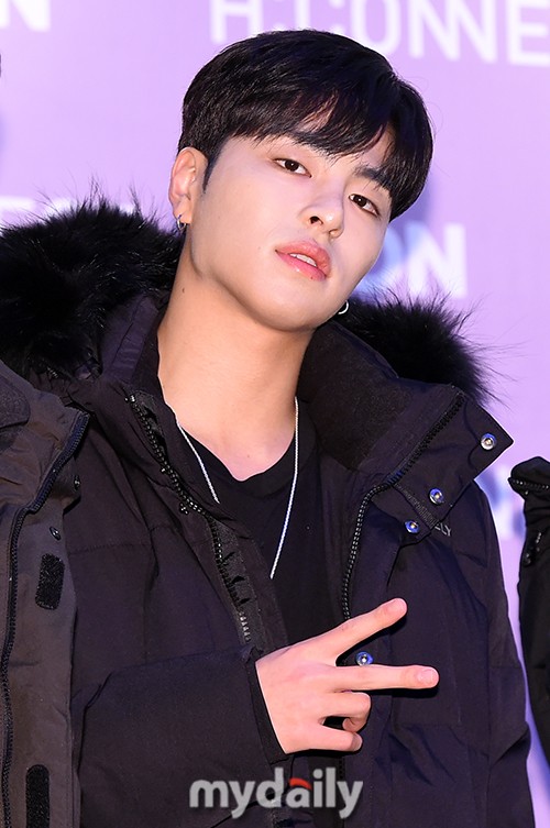 ikon具晙会与treasure成员yoshi确诊新冠肺炎|新冠肺炎_新浪新闻