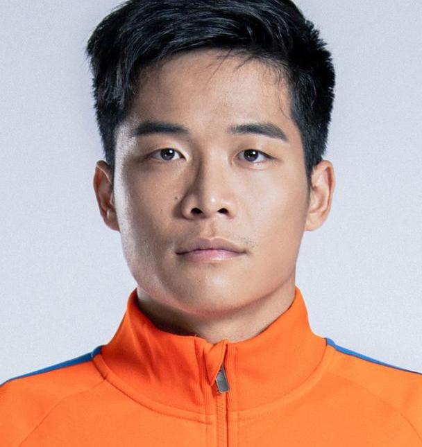 刘朝阳应该算是现在鲁能年轻的边锋中难得的有技术和传球能力的球员