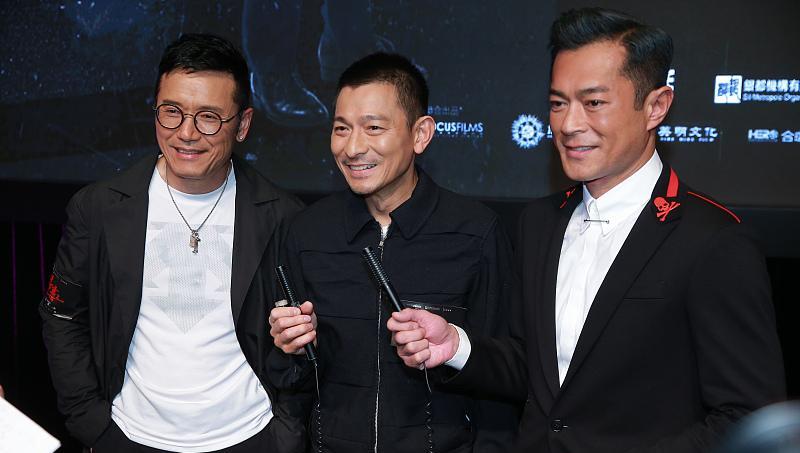 刘德华张学友演唱抗疫主题曲迅速走红