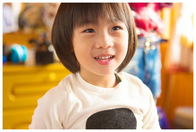 林志颖儿子初长成11岁小小志颜值变化明显网友难怪不晒了