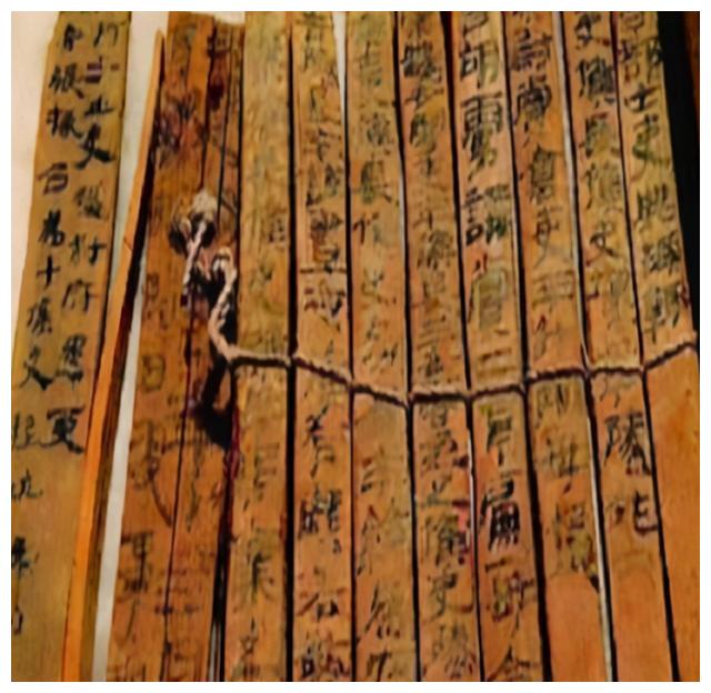 四川成都发现神秘古墓，出土诡异神秘的木俑，竟然找回了千古奇书休闲区蓝鸢梦想 - Www.slyday.coM