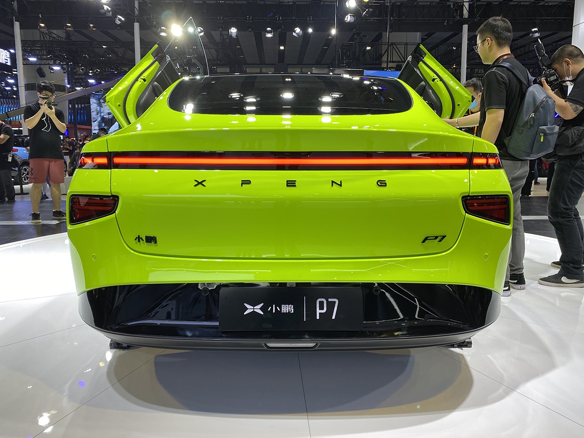 三十多万就有超跑的体验小鹏推剪刀门版p7