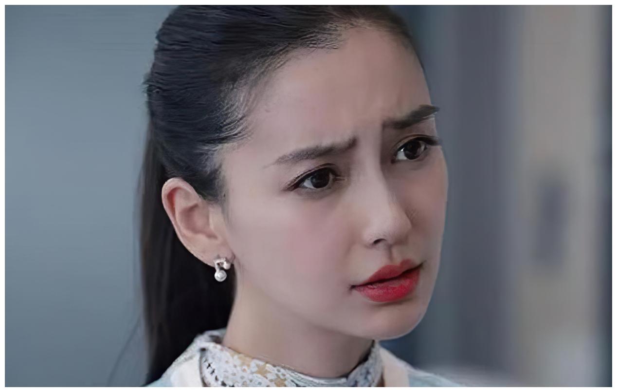 杨颖哭戏引热议,丢下偶像包袱后,是否"哭"出新高度?