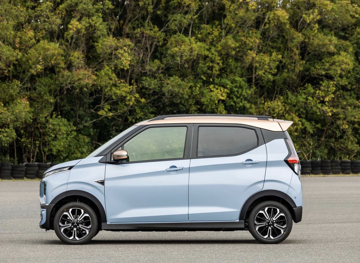 电动小kcar三菱ekxev官图发布