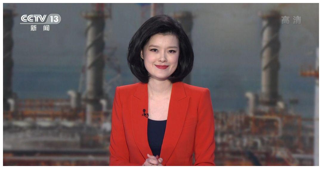 邹韵首次亮相《环球视线》,发挥稳定获好评,有望接替水均益常驻