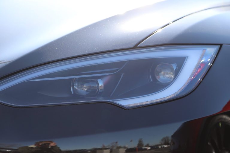 近距离解析新款特斯拉models矩阵led大灯