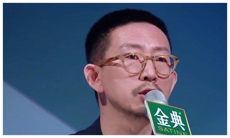 撕过周杰伦批评过张艺兴以毒舌著称的他终是栽了