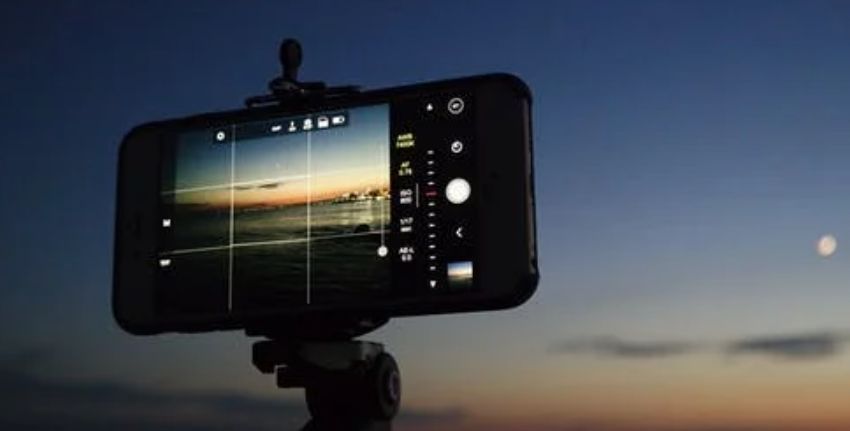 iPhone 14 Pro或将将支持常亮显示屏休闲区蓝鸢梦想 - Www.slyday.coM