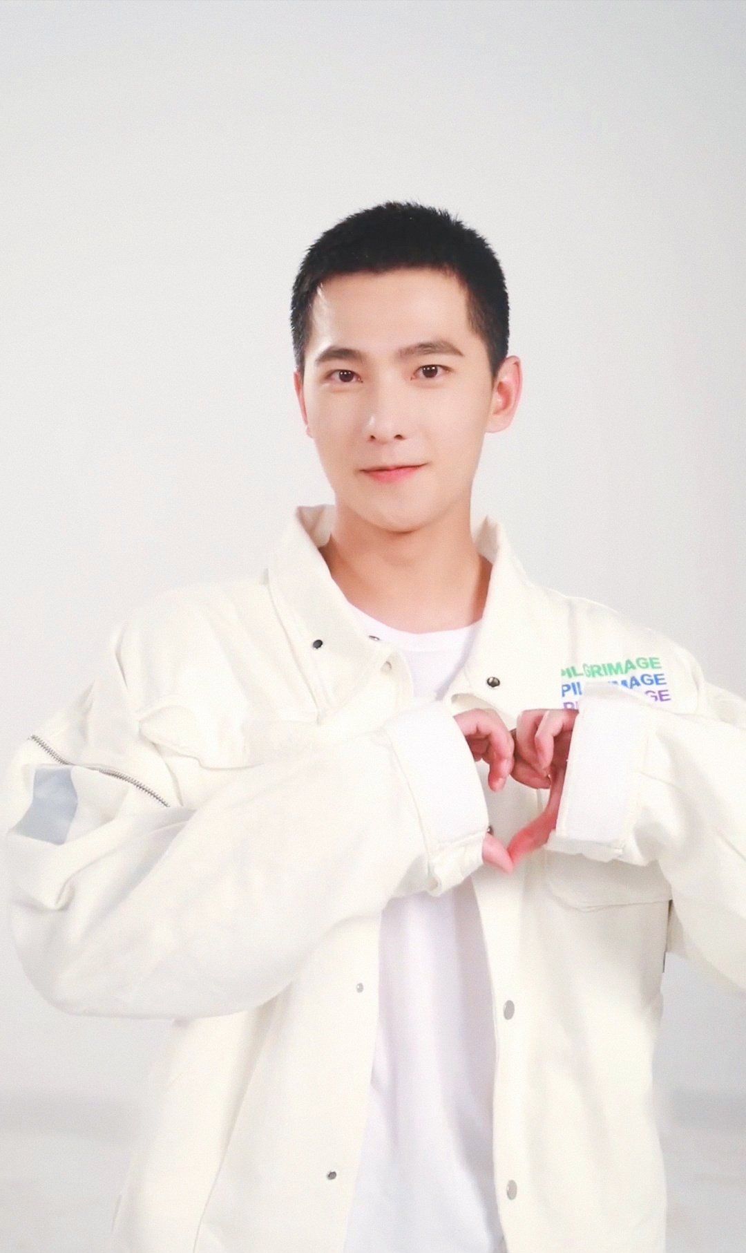 好多男明星都剪过寸头,我们一起来看看谁比较帅