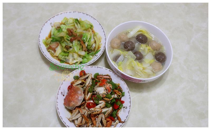 上班族的晚餐,二菜一汤,不足30分钟就做好,荤素搭配实惠美味