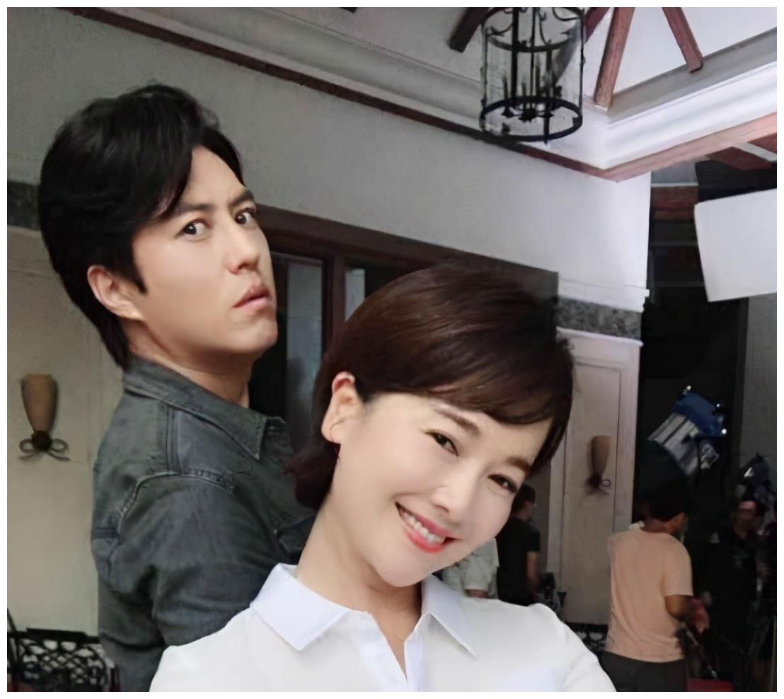 靳东宁愿辞演,也不愿意和她同台,看到女主秒懂