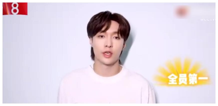 张艺兴称《扫黑风暴》全员敬业，曾深夜发感受，好剧不单影响观众休闲区蓝鸢梦想 - Www.slyday.coM