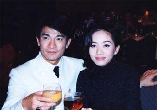 香港女人去世后不能扶灵,梅艳芳葬礼却打破传统,刘德华泣不成声休闲区蓝鸢梦想 - Www.slyday.coM 香港女人去世后不能扶灵,梅艳芳葬礼却打破传统,刘德华泣不成声休闲区蓝鸢梦想 - Www.slyday.coM