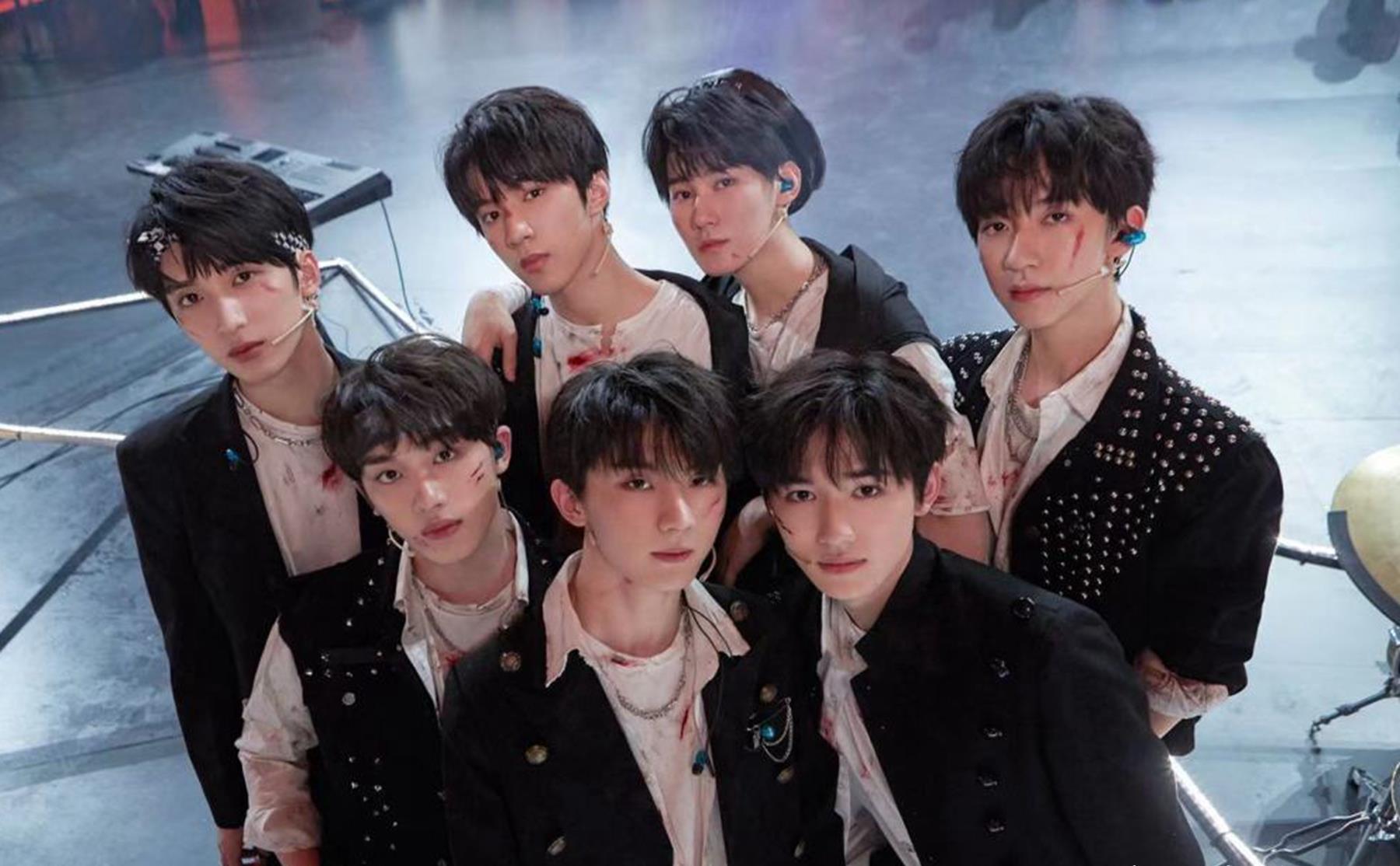 tnt时代少年团应援色和粉丝名是什么?时代少年团共有多少人?