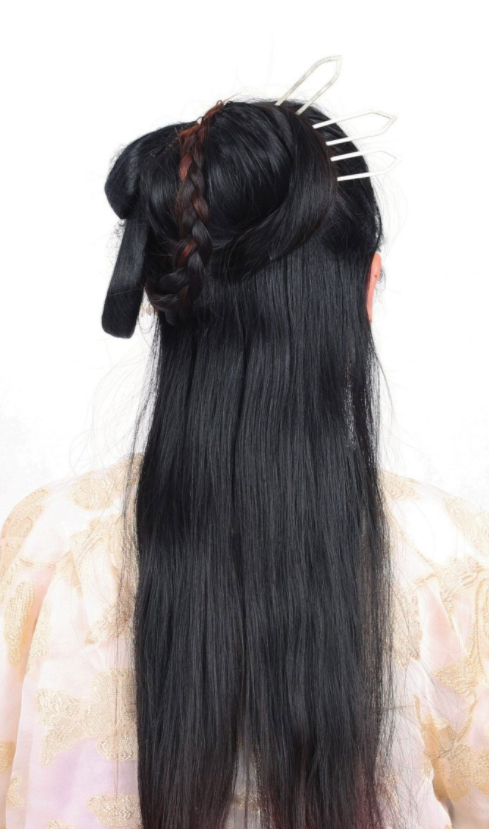 唐风造型:单边垂髻造型