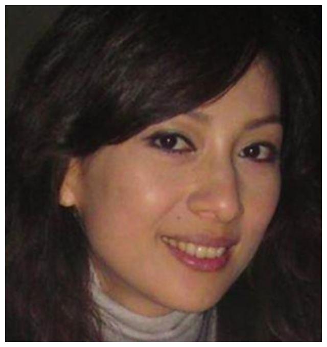 家有仙妻何莉莉一夜成名巅峰时期隐婚嫁富豪现状如何