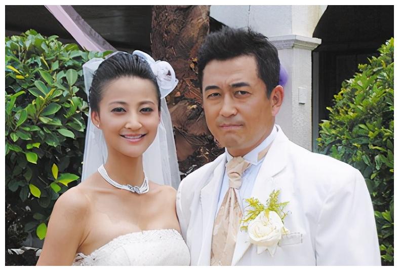 王志飞本人比较低调,他从来不秀恩爱,于是对于他的妻子是谁,网友们都