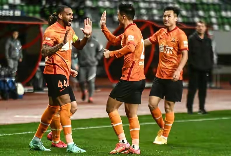 武汉变化非常明显,泰山两位旧臣成球队关键人物,一人是绝对核心休闲区蓝鸢梦想 - Www.slyday.coM 武汉变化非常明显,泰山两位旧臣成球队关键人物,一人是绝对核心休闲区蓝鸢梦想 - Www.slyday.coM