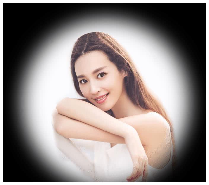 她24岁奉子成婚,婚后十年被55岁马景涛抛弃,37岁身材宛如少女|吴佳尼