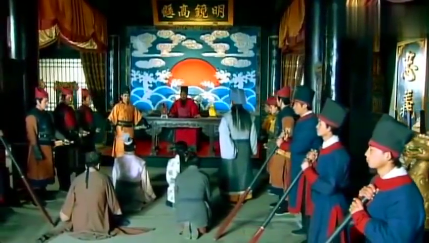 驸马陈世美在公堂上敢嚣张,包拯用龙头铡伺候