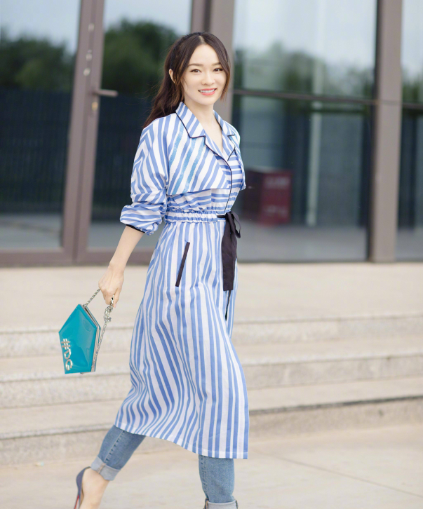 霍思燕被杜江宠成公主,纤细美腿堪比18岁少女,幸福是能看出来的休闲区蓝鸢梦想 - Www.slyday.coM 霍思燕被杜江宠成公主,纤细美腿堪比18岁少女,幸福是能看出来的休闲区蓝鸢梦想 - Www.slyday.coM