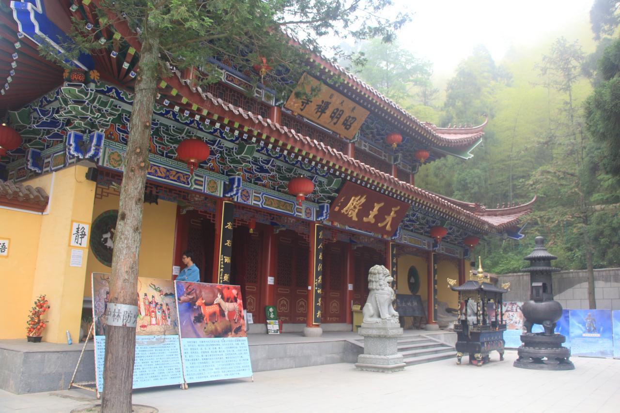 浙江一座门票免费的寺庙,至今有1500多年历史,就在临安