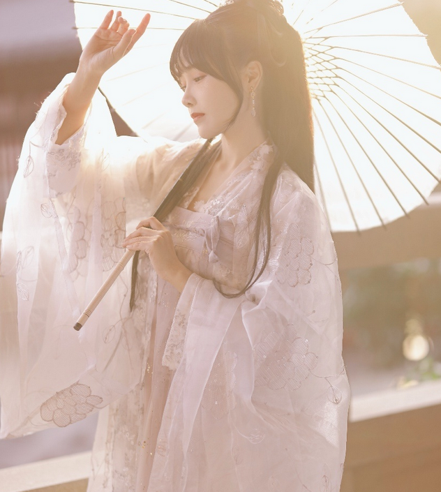 女团bej48苏杉杉古装造型,犹如坠入凡尘的仙子,不拍古装可惜了