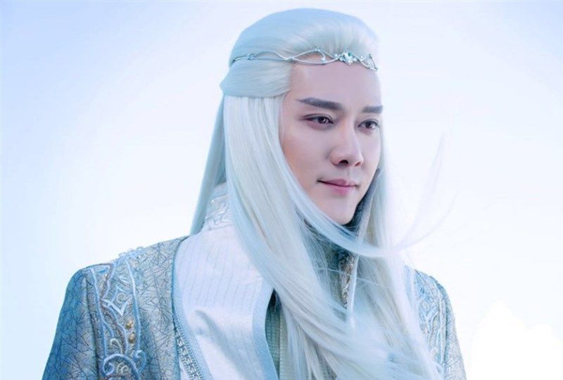 冯绍峰《幻城》白发造型唯美剧照