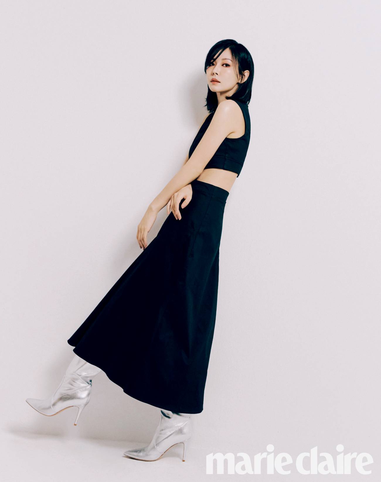 韩国女艺人金素妍最新杂志写真曝光__财经头条