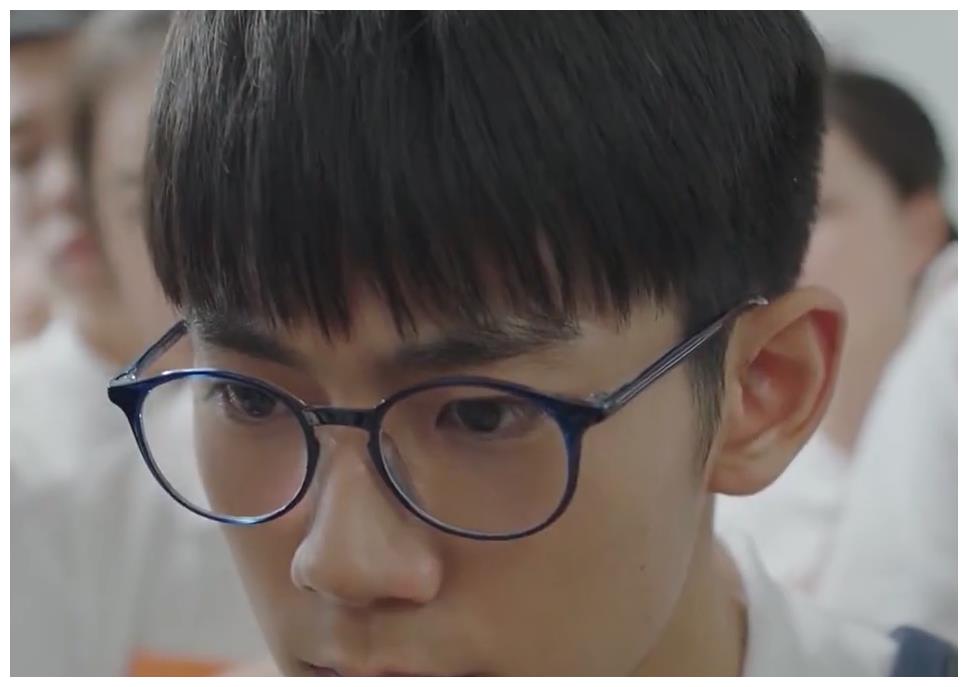 小欢喜:林磊儿最后和谁在一起了?她的一个眼神,暴露了秘密!