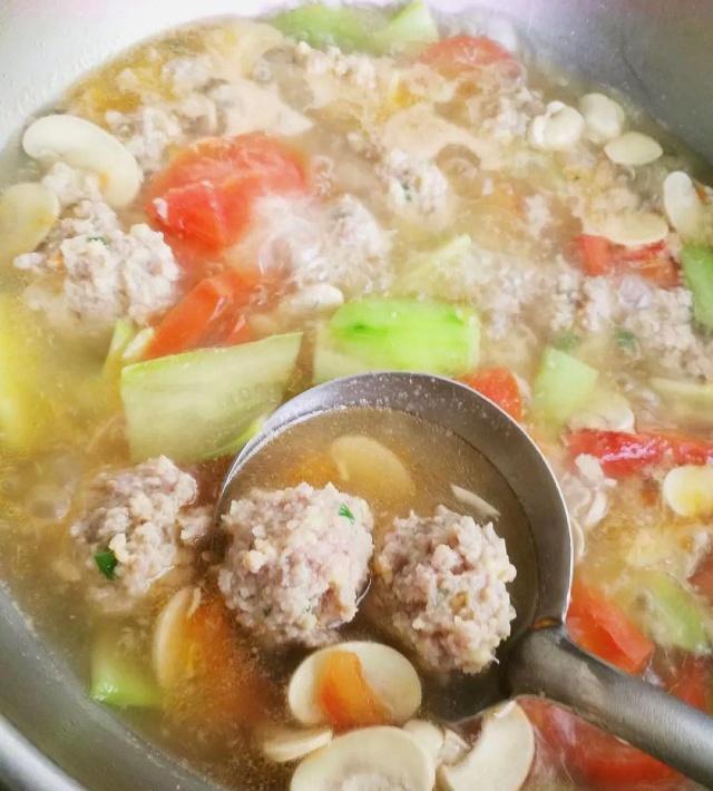 三鲜肉丸汤,开胃又营养,注意这三点肉丸嫩滑好吃|肉丸|肉丸子|营养