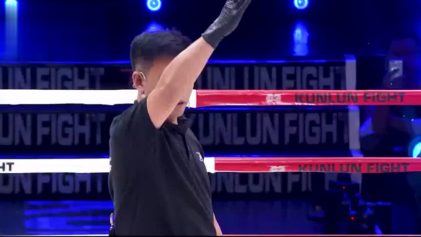 为您推荐: 昆仑决:中国名将刘海南曾大战播求,遭遇劲敌脸被