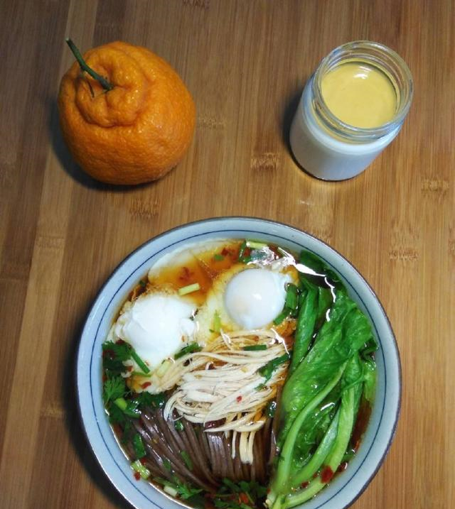 看见孩子同学吃的早餐，想想我孩子吃的，我感觉自己是一个假妈妈休闲区蓝鸢梦想 - Www.slyday.coM