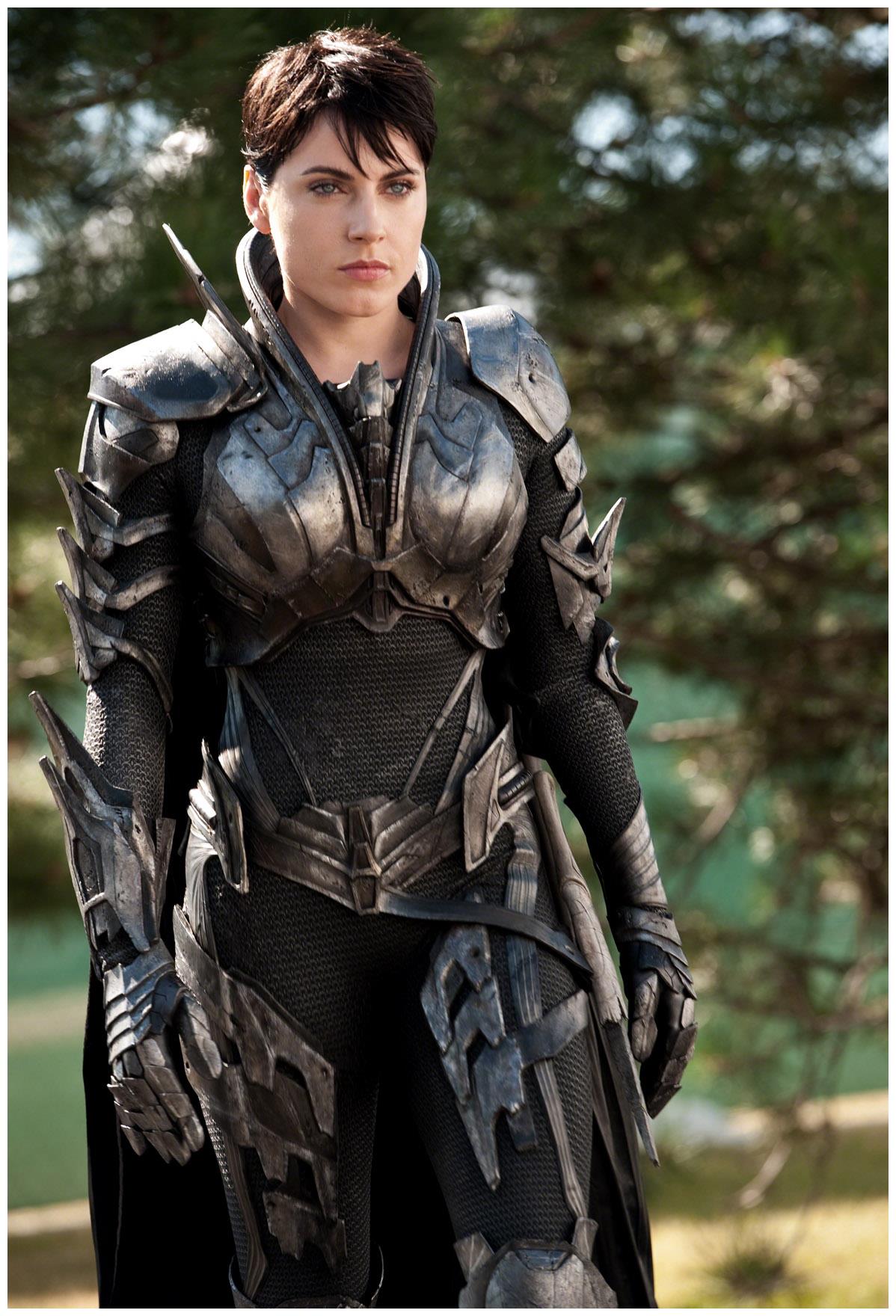 《超人:钢铁之躯》:超人的人格特质,如何养成?